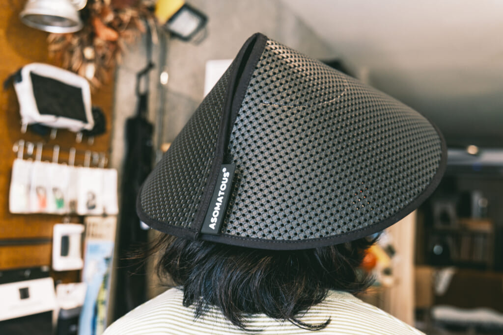 Tokio hat と ASOMATOUSのコラボ「EVA CHILLBA HAT」