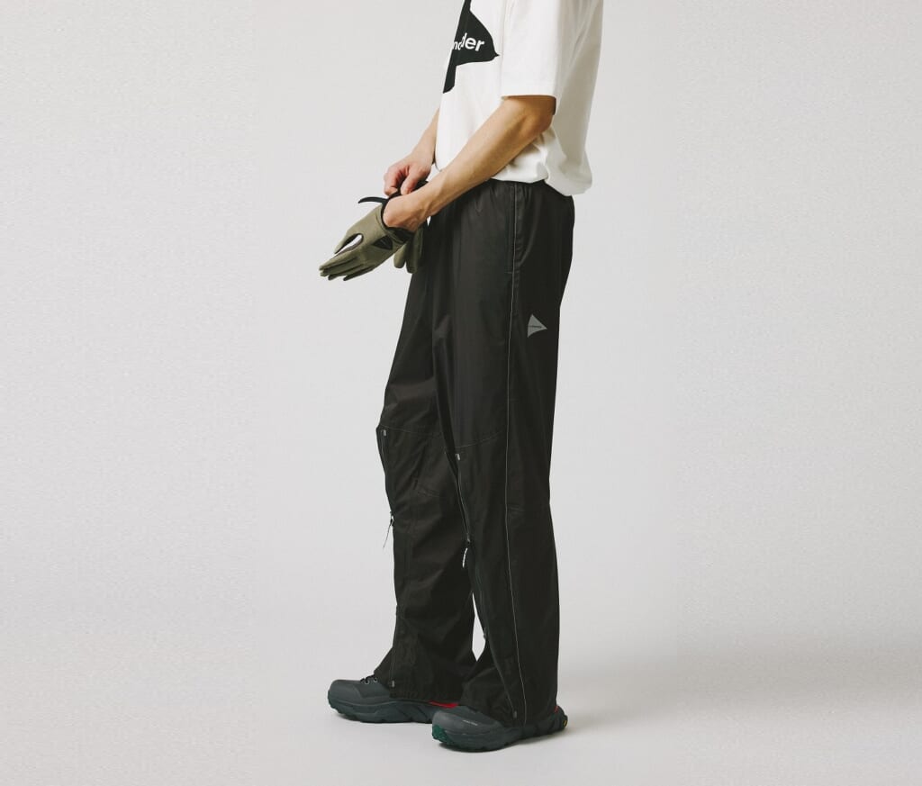 and wander/3L rain pants着用画像