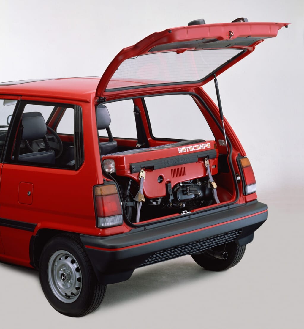 モトコンポ車載シーン(広報画像)
