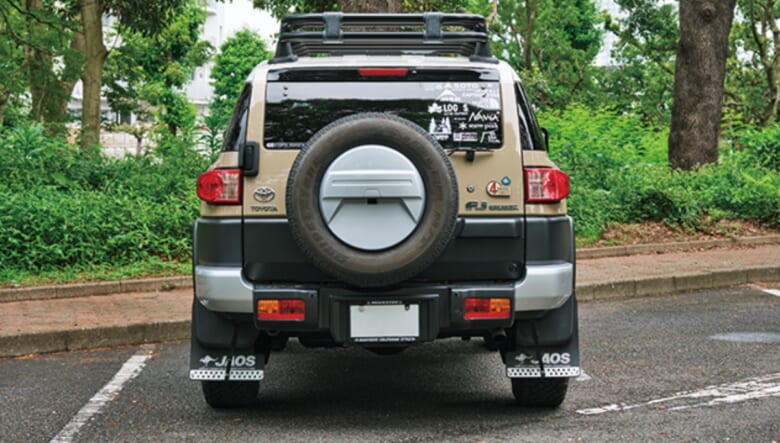 週末はキャンプから帰ってきて洗車するまでが定番ルーティン。【’14 TOYOTA FJ CRUISER】
