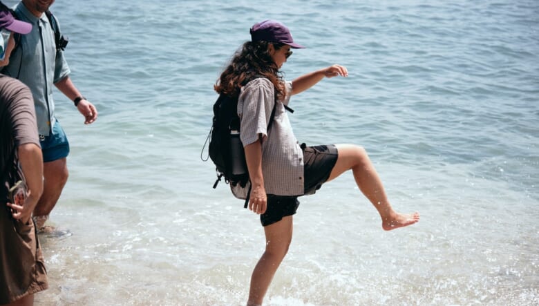 オトナの夏休み。海の荒野を突き進む「岩礁のみち」を歩いてみた。【GO OUT 遊歩倶楽部 三浦半島編 #01】