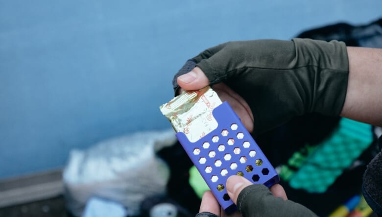 オトナの夏休み。海の荒野を突き進む「岩礁のみち」を歩いてみた。【GO OUT 遊歩倶楽部 三浦半島編 #02】