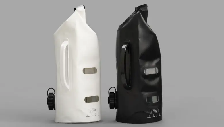 “振る”洗濯器。キャンプの悩みを解決する画期的ウォッシュバッグがMakuakeで発売中。