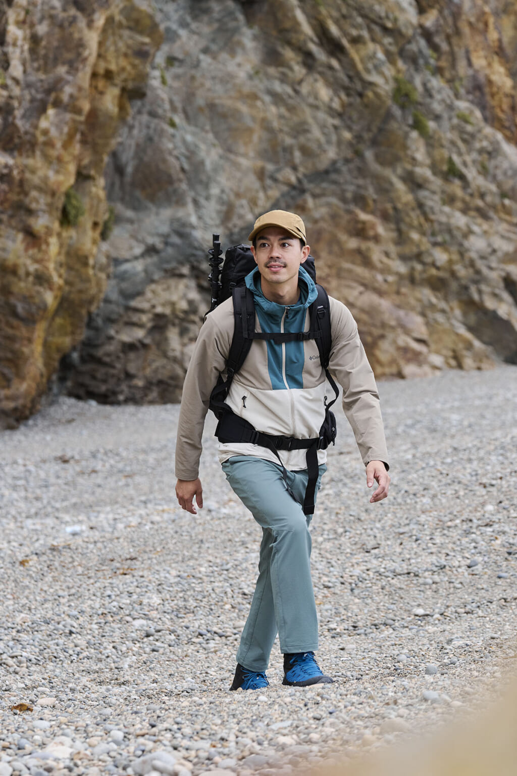 Columbia「Light Canyon Midweight Softshell Jacket」