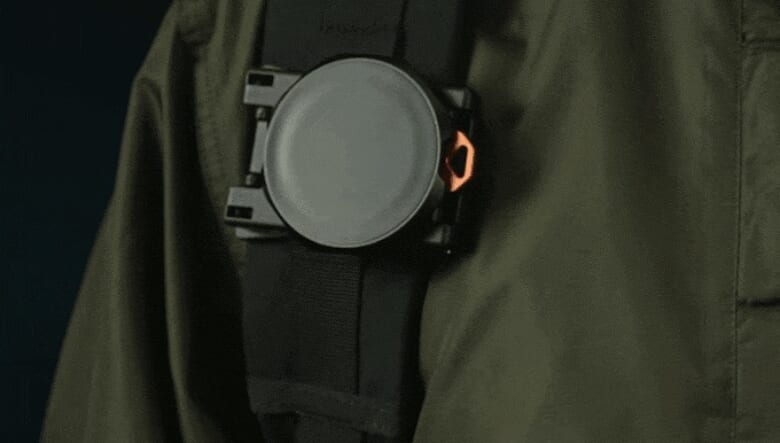 ショルダーストラップ固定でスマホをスムーズに扱える！MagSafe を有効活用したアイテムがMakuakeで先行販売。