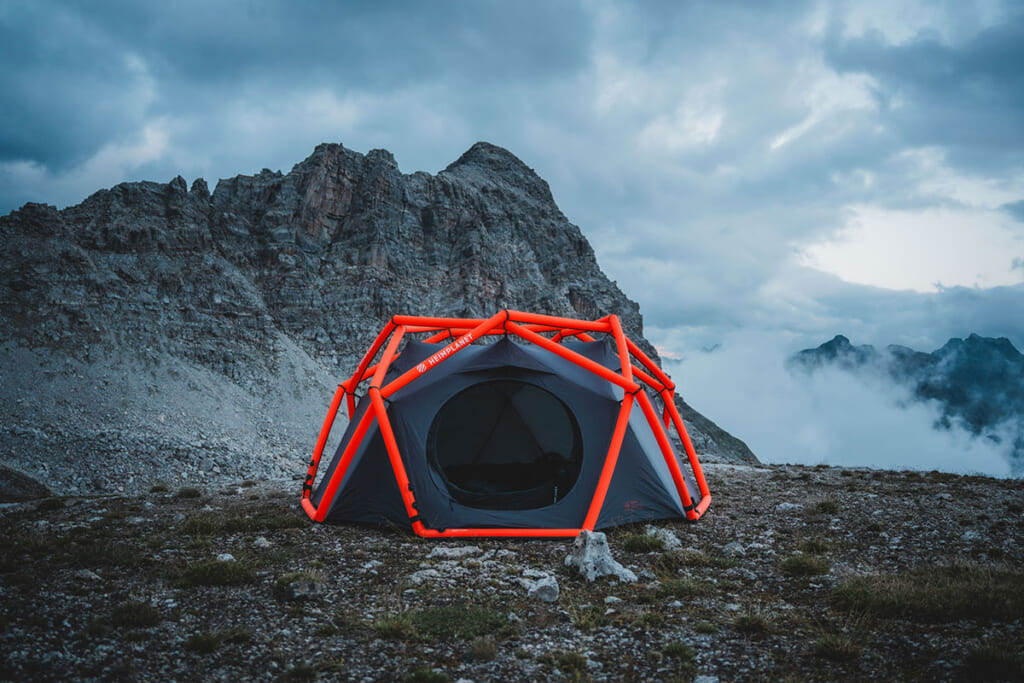 HEIMPLANET「THE CAVE XL 4-Season, Neon Red / Black」
