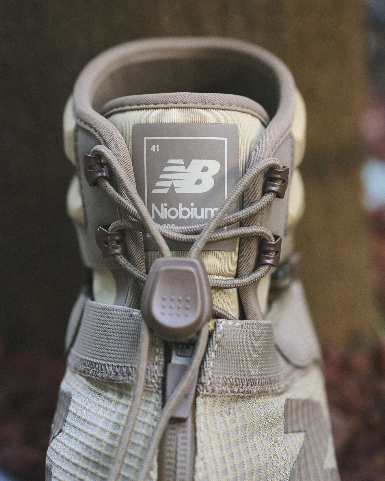 Niobium Concept 1 TRIPLE LIGHT BROWN フロント