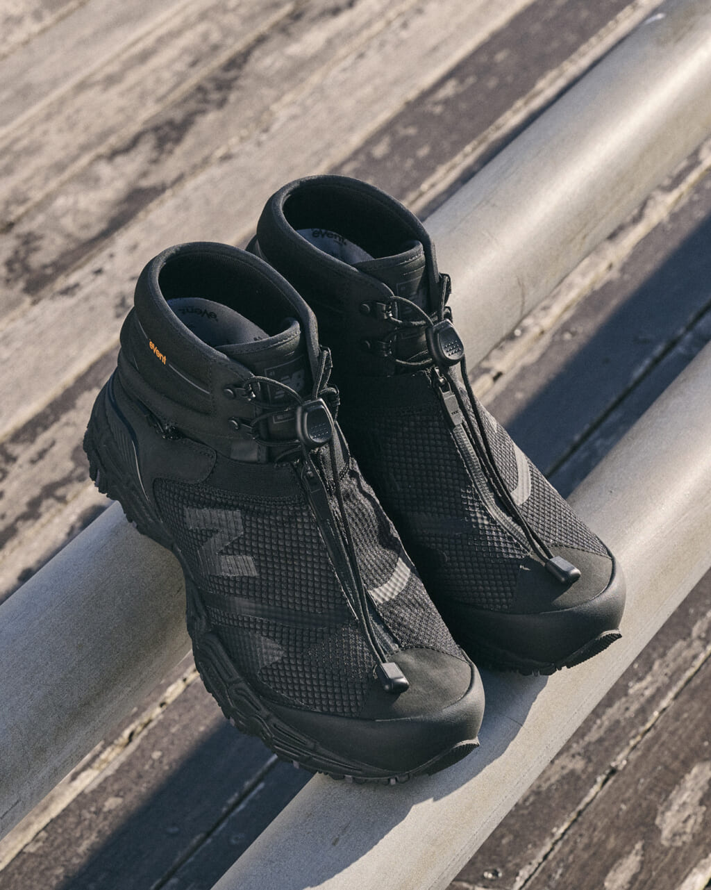 Niobium Concept 1 TRIPLE BLACK