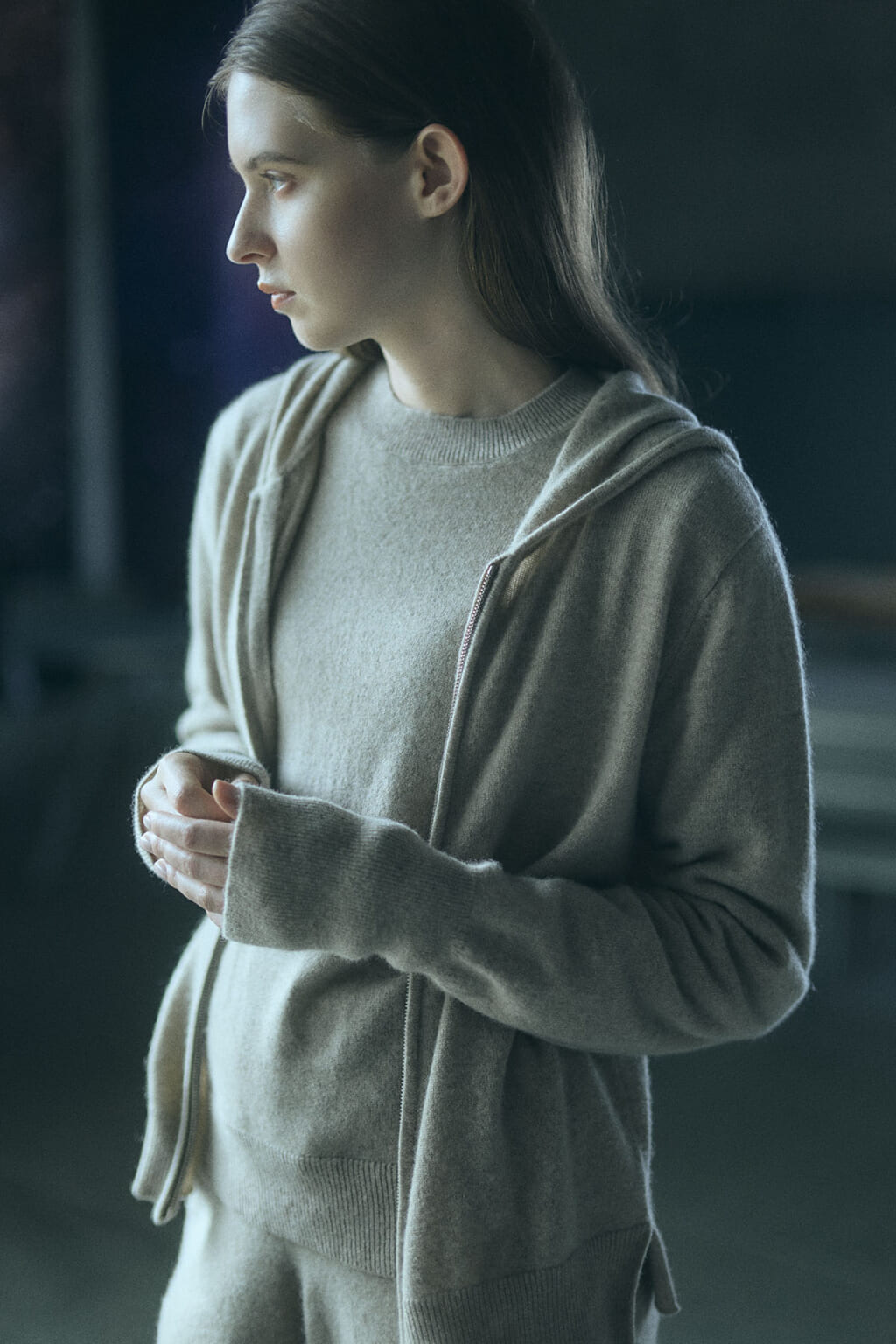TAION PREMIUM CASHMERE KNITイメージ女性