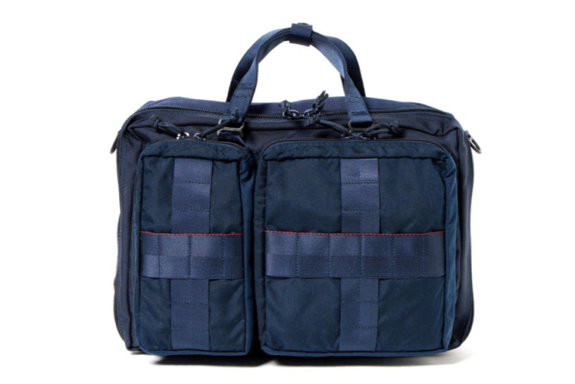 異素材クレイジーパターンで使い勝手もアップした、ブリーフィングの機能美バッグ。