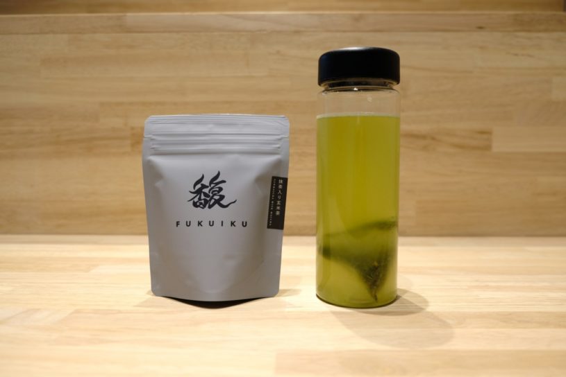 スタイリッシュすぎる日本茶「FUKUIKU」は、朝コーヒーに取って代わるキャンプ必携品！【試飲レポート】