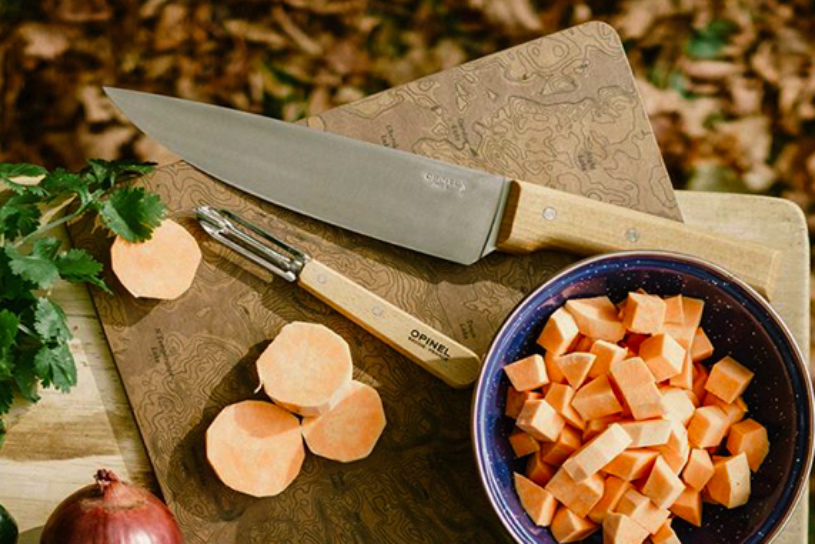 折り畳みナイフでお馴染み「OPINEL」から、家でも使いたいキッチンシリーズが本格上陸。