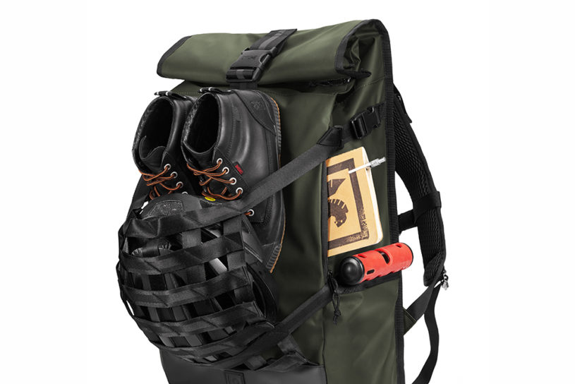 クロームの傑作バッグが容量＆防水性アップ！ 旅や外遊びに必携のタフ仕様に。